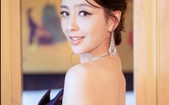 动漫美女被虐的动漫